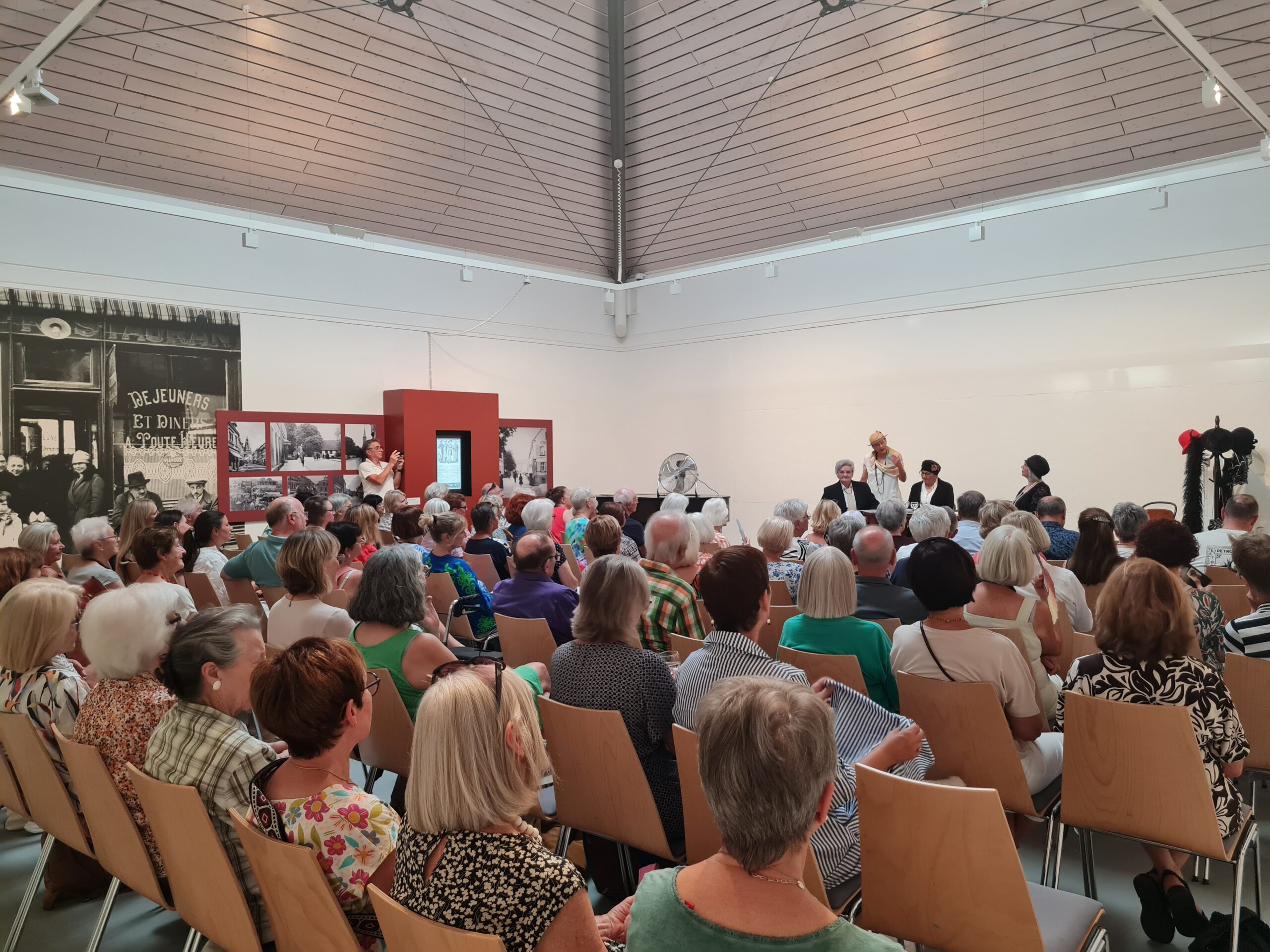 Szenische Lesung Szenische Lesung